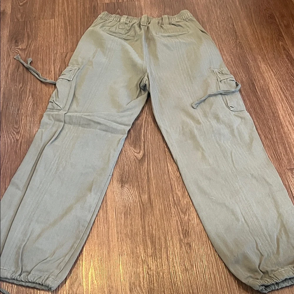 Jacquie the Label women green olivo Cargo Pants - Picture 12 of 15